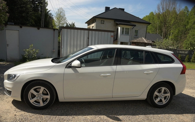 Volvo V60 cena 43900 przebieg: 234226, rok produkcji 2016 z Darłowo małe 667